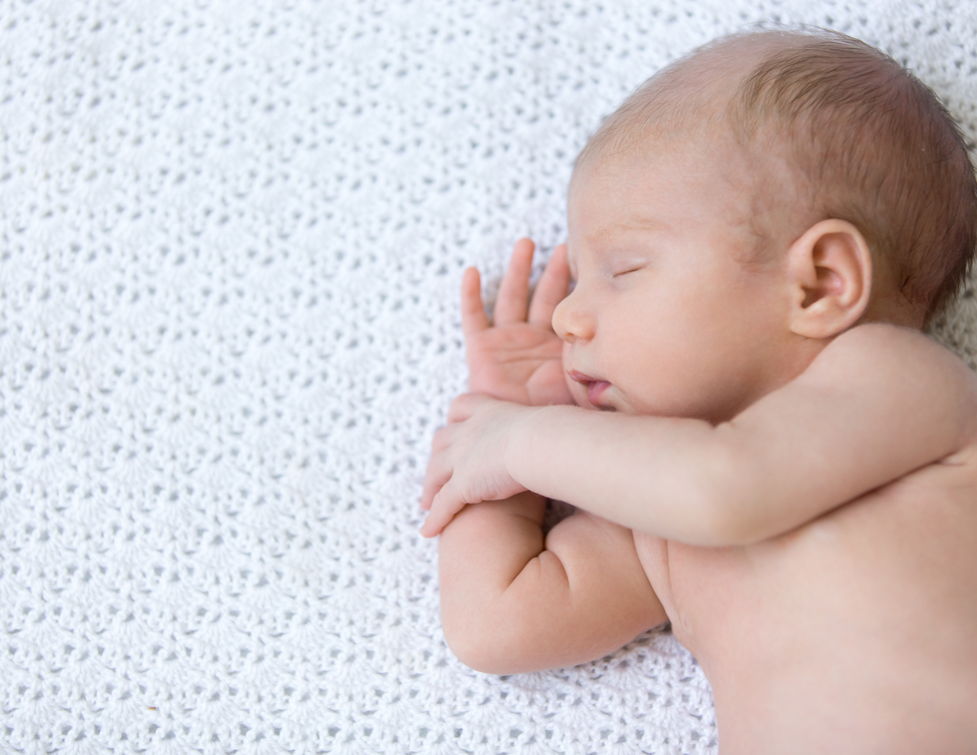 INFANT DAY VS. NIGHT CONFUSION: How to help your baby correct their days and nights